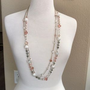 Doble chain necklace very beautiful colors .